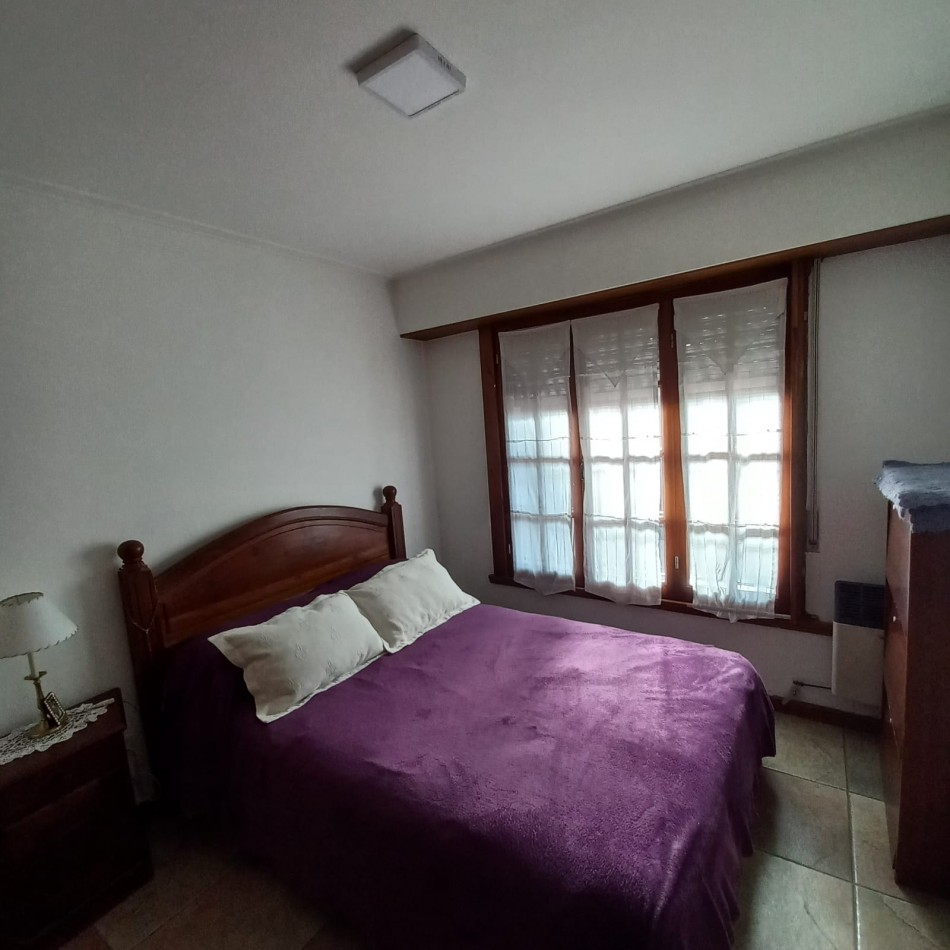 Excelente propiedad  de  7 ambientes con patio central