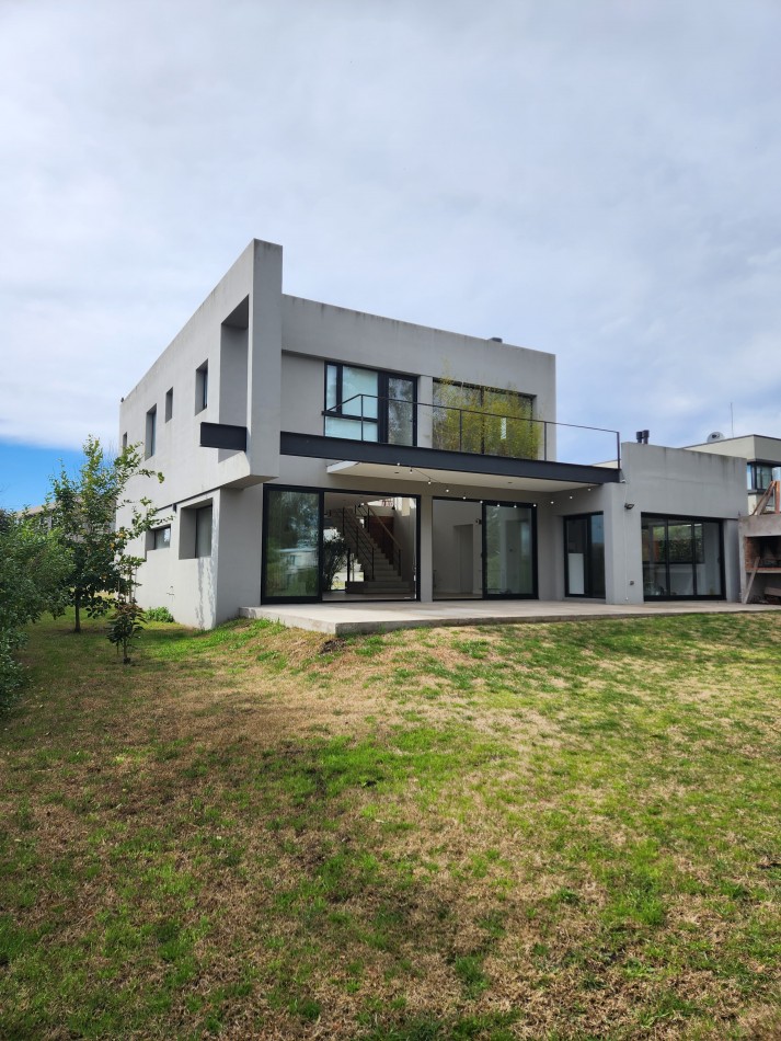 Casa Moderna
