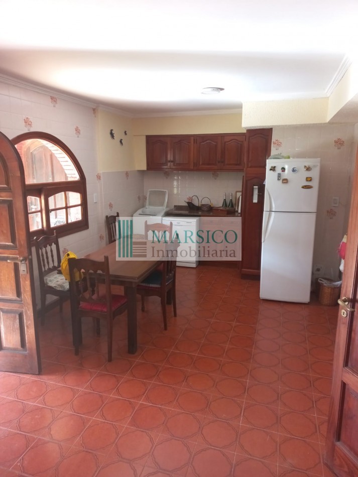 CHALET EN BARRIO COSTA DEL SOL MAR CHIQUITA
