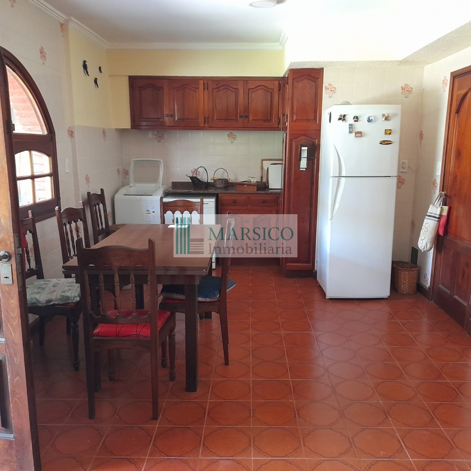 CHALET EN BARRIO COSTA DEL SOL MAR CHIQUITA